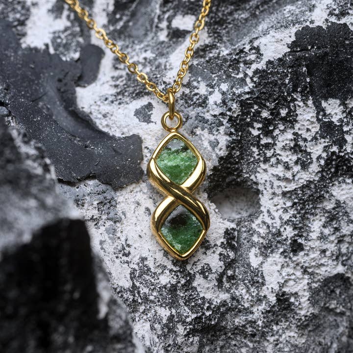 COLLIER AUREA pour la vente par Bear Essentials