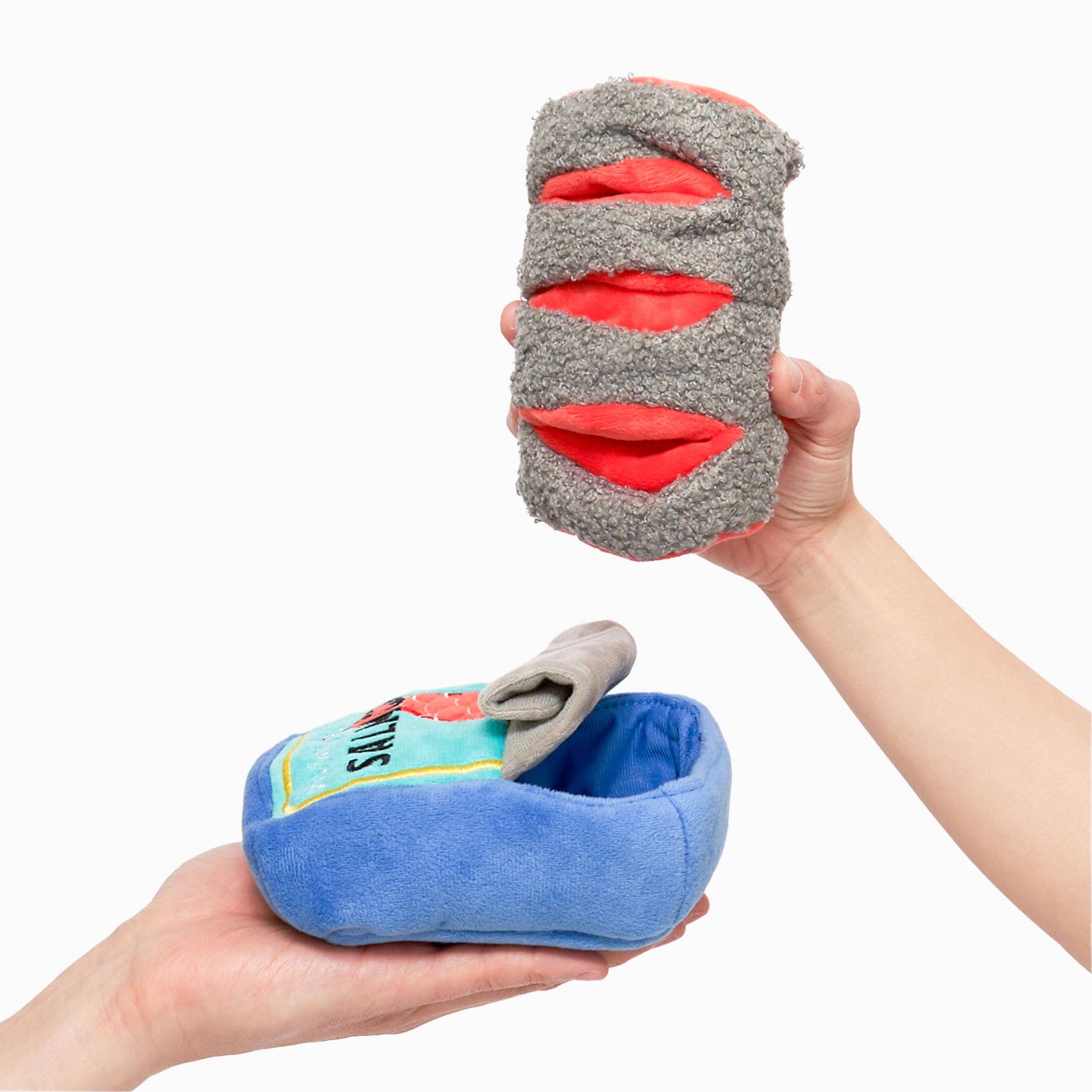 the furryfolks - Vente Peluche – chien - Jouet de flair en forme de boîte de saumon en conserve1