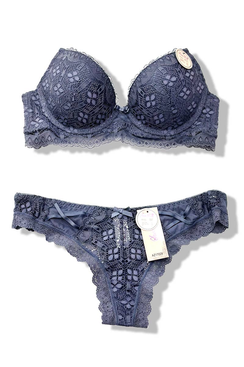 Belle Com'Elle - Vendita all'ingrosso Completino intimo - Donna - Set Reggiseno con Ferretto e Imbottitura + Perizoma in Pizzo C/AZ17026C18