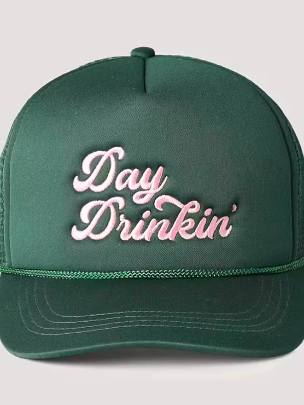 Geborduurde "Day Drinkin" Truckerpet voor wholesale door Wilde Soul