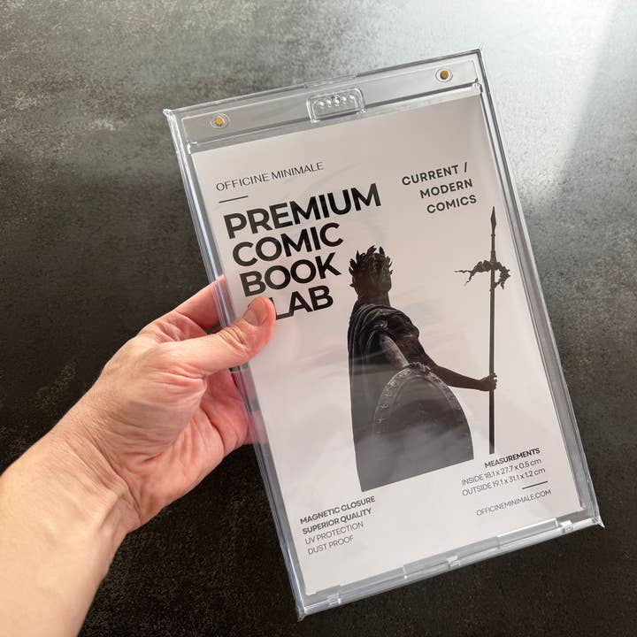 Officine Minimale – wholesale Book cover – Comic Book Magnetic Slab Case Premium0