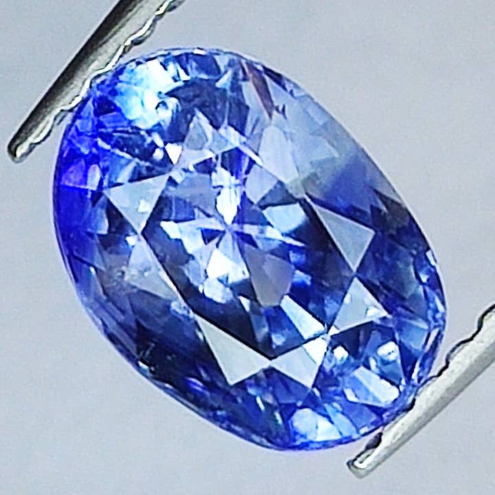 1.79ct Zafiro Talla Oval para venta al por mayor de Naturjoya