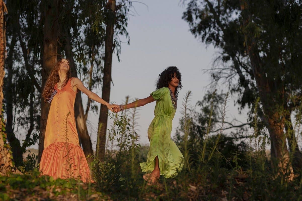 Bijondo – wholesale Dress – Women's – Rukiya Long Silk Dress4