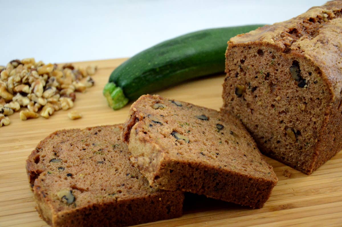 Nadel - Naturally Delicious - Wholesale Cake - 1 SAMPLE 4 Assorted Cake Slices, 4oz Grab&Go snacks5