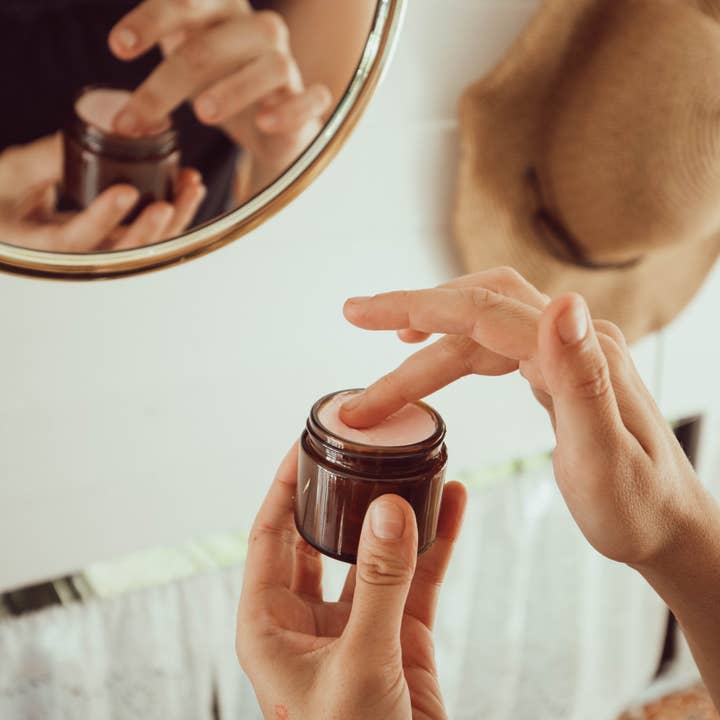 Scentcerae - Vente Crèmes solaires - Crème hydratante SPF au zinc et à la framboise Sun Base en pot5