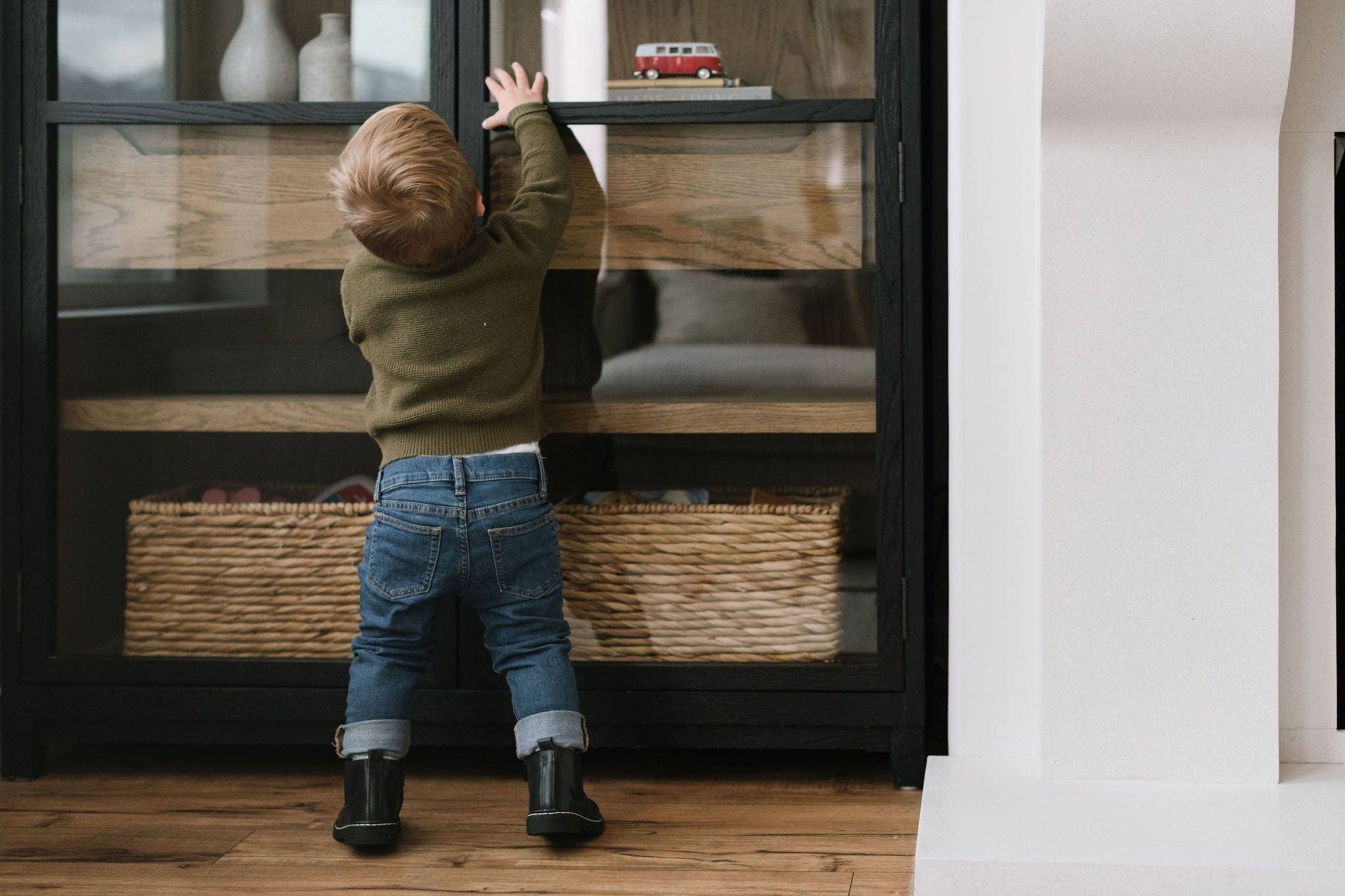 Piper Finn - Wholesale Boots - Kids - Black - Chelsea Boot - Hard Sole7