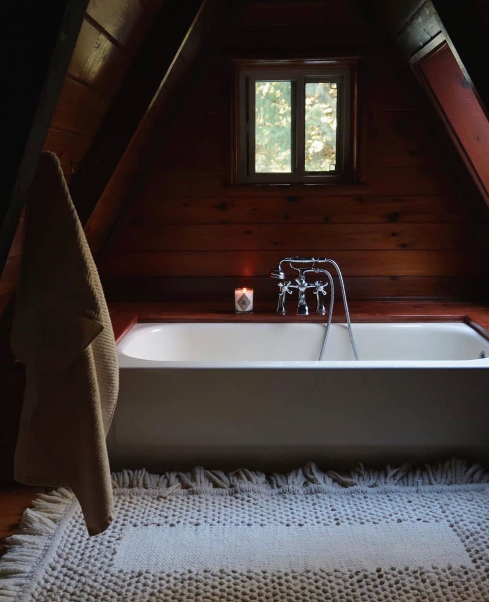 Wildwood Candle Co. - Wholesale Jar/Filled Candle - 11 oz Alder Soy Candle - Palo Santo Sandalwood2