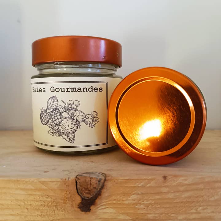 Bougie 180gr Baies Gourmandes cires de soja et colza pour la vente par LA BOUGIE DES JARDINS