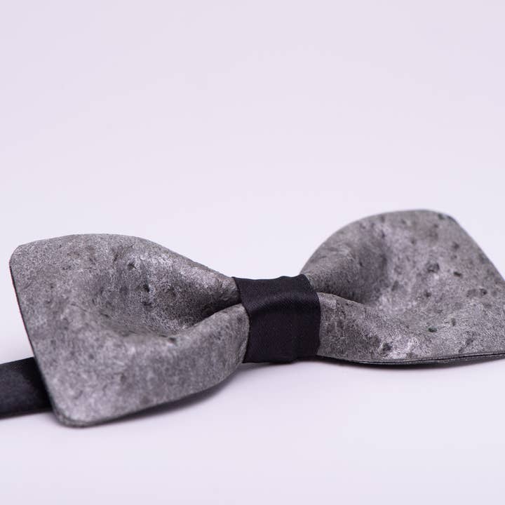 Anzugsfliege "Silver Gray" für den Großhandel von DG-Design Manufaktur