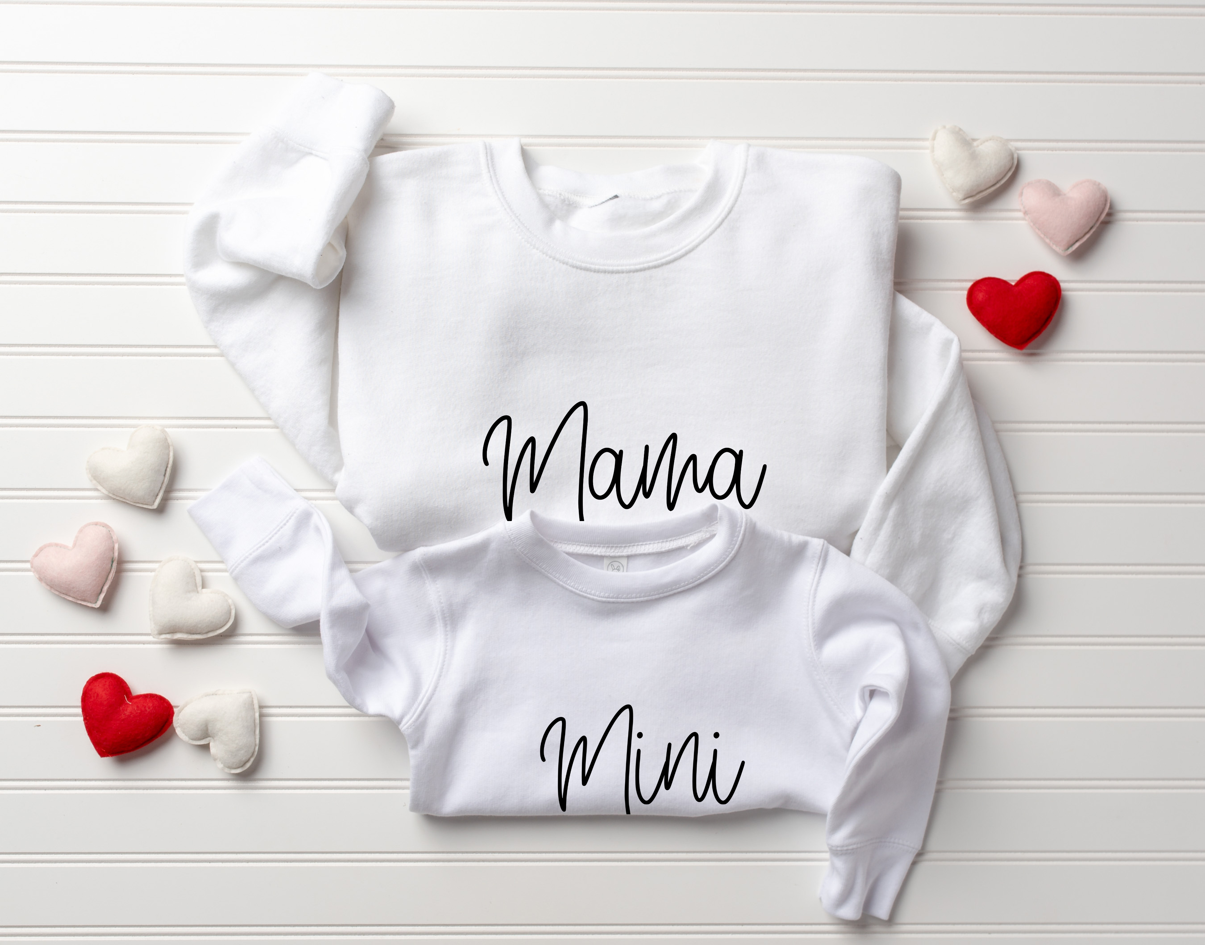 Llum del Sol – wholesale Mommy & me-set – Mama & mini matchande retrohjärtetröjset2