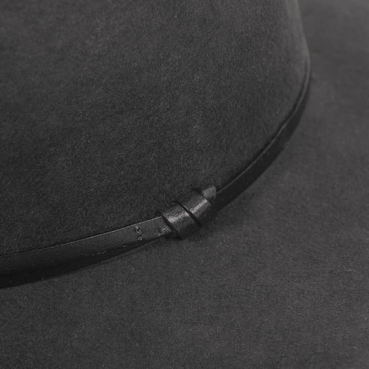 TRAVAUX EN COURS... - Wholesale Fedora - Women's - FELT HAT - leather band, sewn brim84