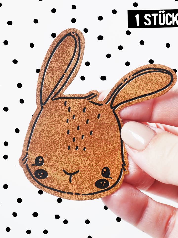 Etichetta in pelle sintetica - *Hase Ella* Iron-On* per la vendita all'ingrosso da parte di Paul und Clara