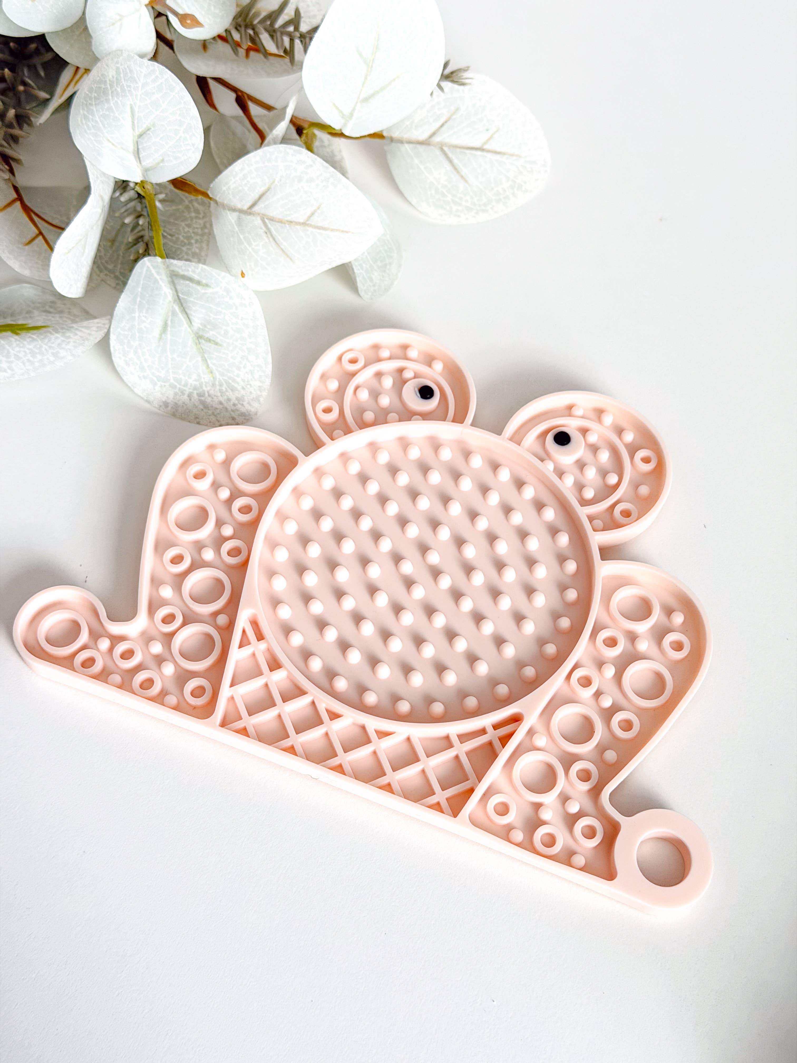 Doggotique - Wholesale Pet Food Mat - Dog - Frog licking mat, feeding mat for small dogs and cats4