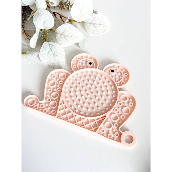 Doggotique - Wholesale Pet Food Mat - Dog - Frog licking mat, feeding mat for small dogs and cats4