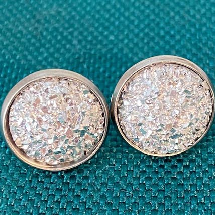 SMA Artistry Creations - Vendita all'ingrosso Orecchini a bottone - Orecchini a bottone cabochon scintillanti da 12 mm