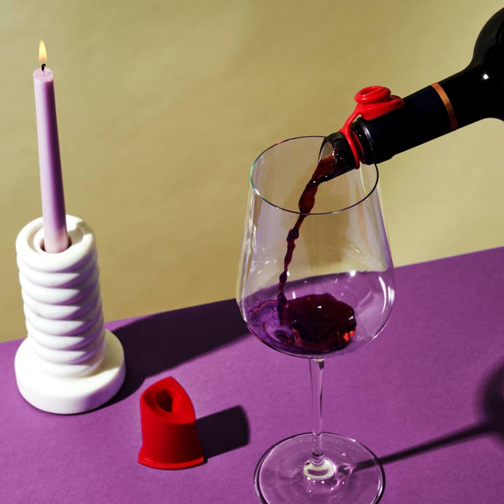 Innovine - Wholesale Liquor Dispenser - Tilt Aerator in Raspberry3