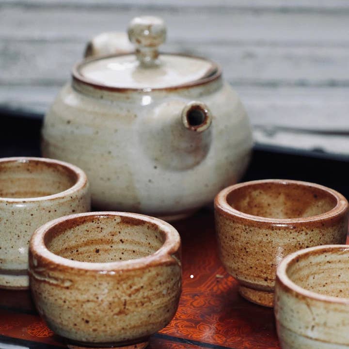 Set à thé pour la vente par Pip the Potter (southwick pottery)