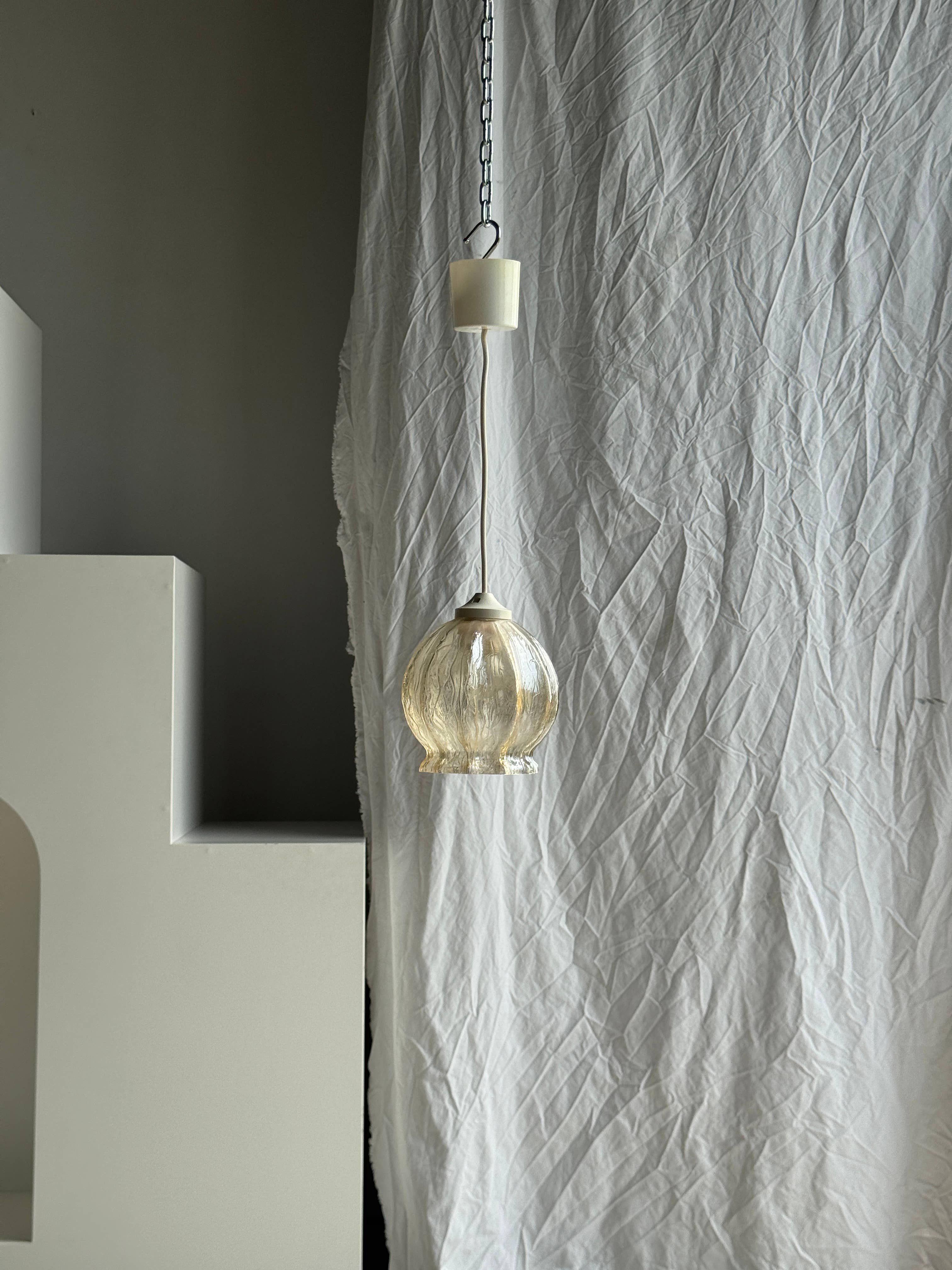 Office Objets - Wholesale Chandelier/Hanging Light - Vintage suspension in blown glass1