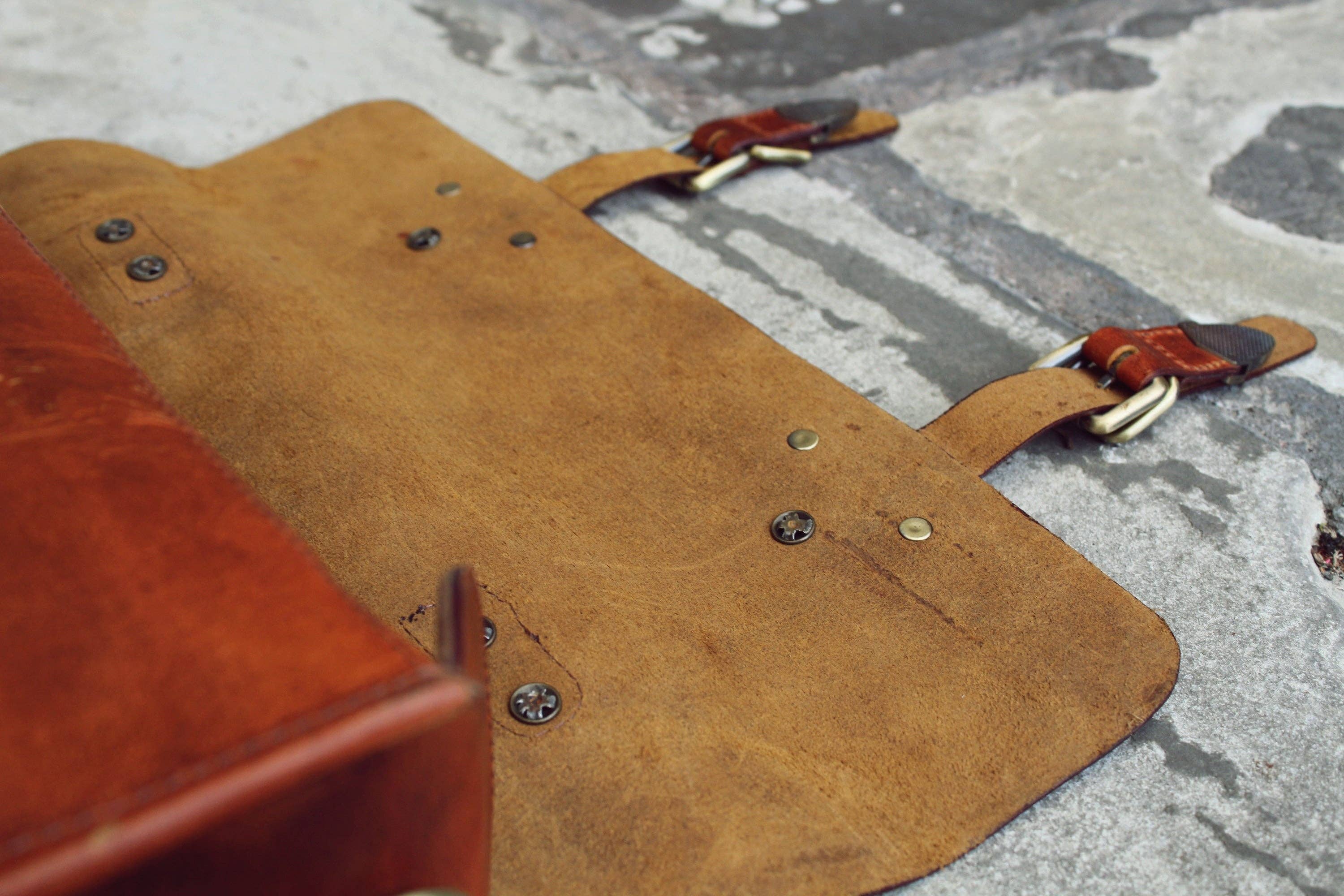 Kalating Leather UK - Wholesale Briefcase - Unisex - Top Grain Leather Mens Womens Briefcase Laptop Business Bag8