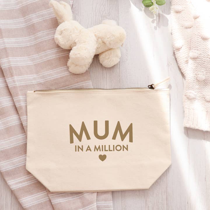 Word Up Creative - Wholesale Makeup/Cosmetic Bag - Mum or Mom in a million zipped make up bag1