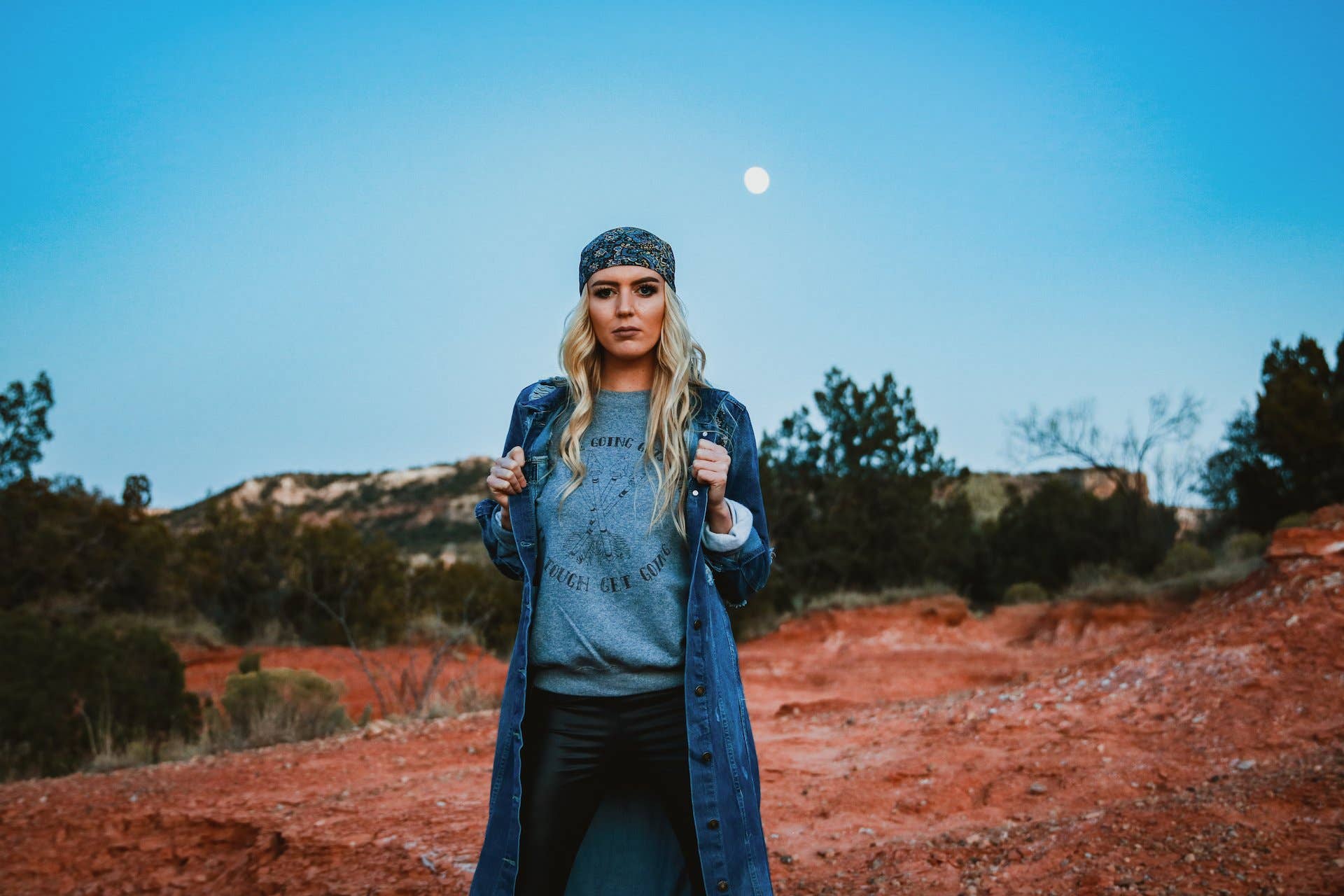 The Coyote Cowgirl - Wholesale Graphic Sweatshirt - Women's - Get Tough - Bulk-122A1