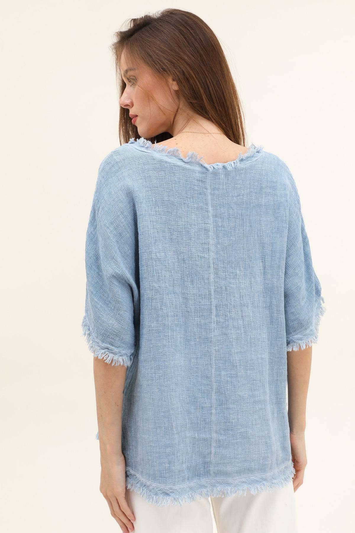 LÉA & LUC - Wholesale Blouse – Women’s - Plain blouse in 50% Linen and 50% Cotton REF. 982845