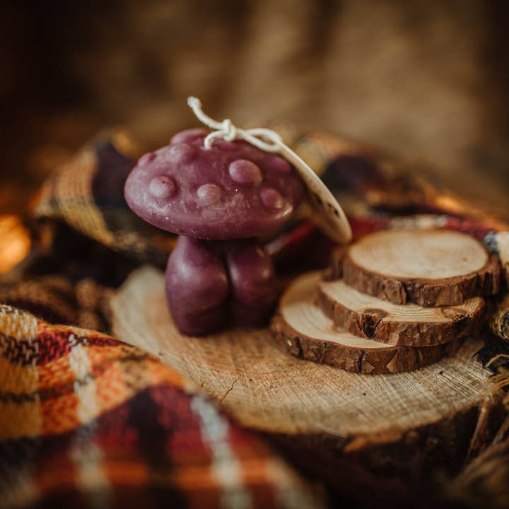 The Holton Homestead - Wholesale Novelty Candle - Mushroom Woman Beeswax Candle2