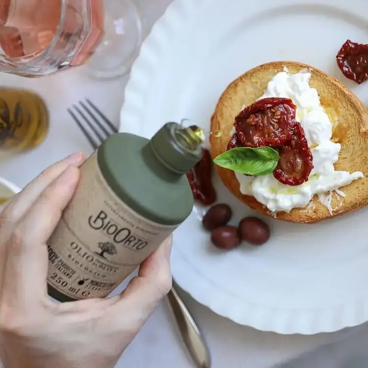 Bio Orto Società Cooperativa Agricola - Wholesale Olive Oil - Organic Peranzana Monocultivar EVO Oil - 250ml1