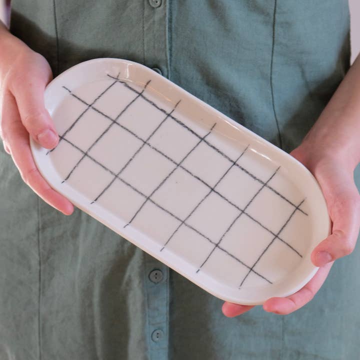 Cosmos Pottery - Wholesale Decorative Tray - Grid Tray0
