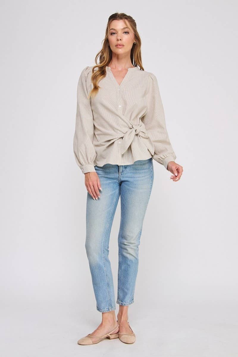 Allie Rose – Engroshandel Bluse - Dame – Stribet bomuldsblanding sideomslags-bluse med knaplukning7