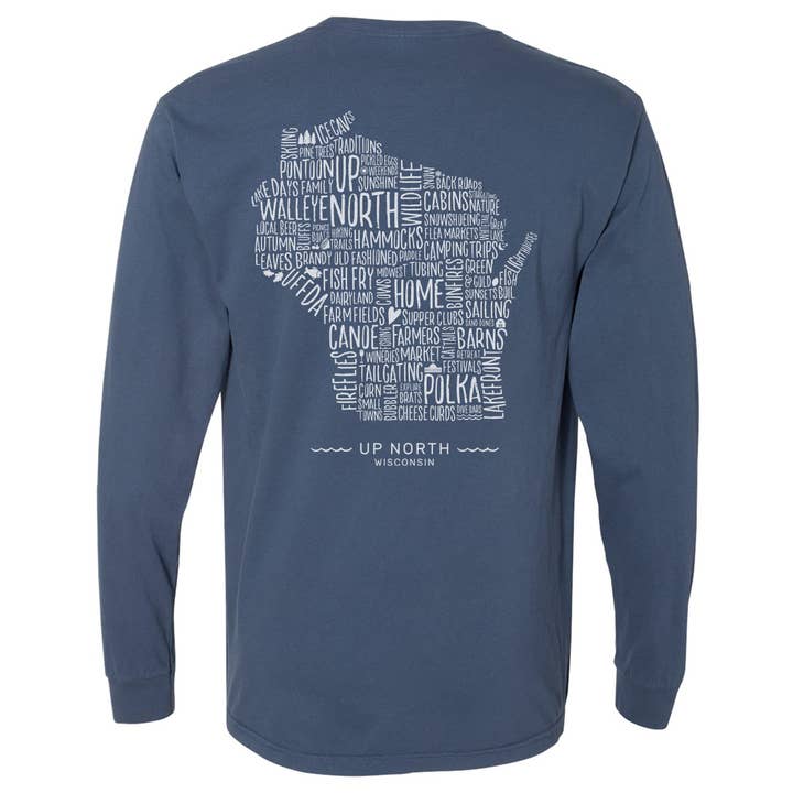 Chemise à manches longues Wisconsin Favorites. Minuit. pour la vente par Up North Boutique