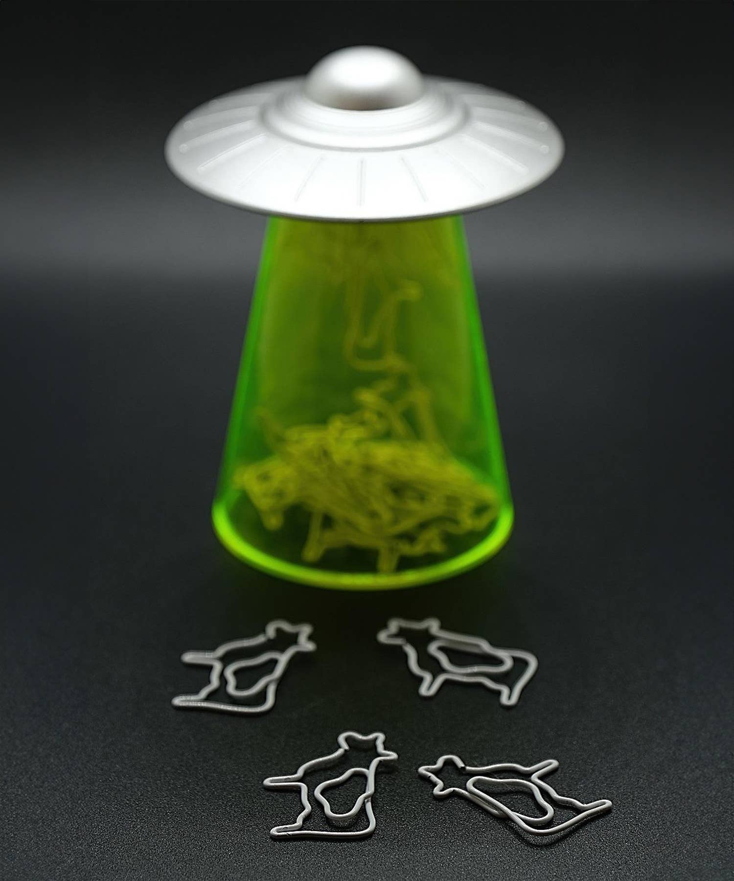 Fred & Friends - Wholesale Saucer - Filing Saucer - UFO Paperclip Dispenser with Cow Clips4