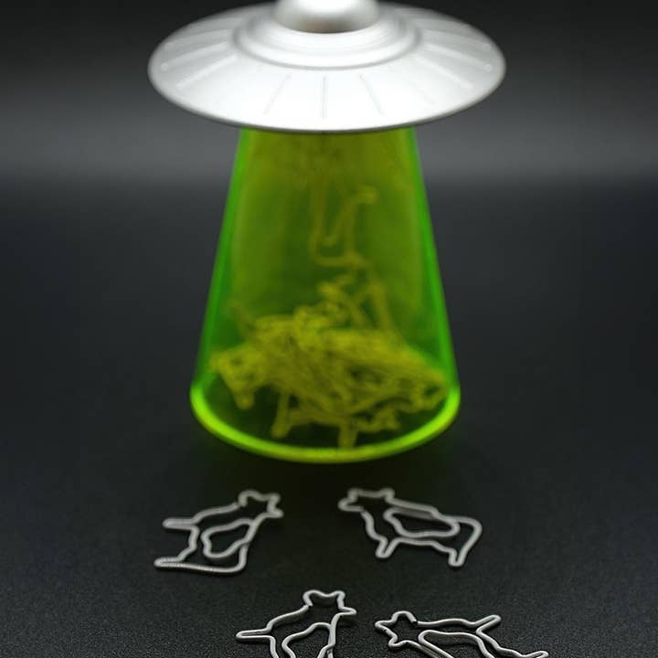 Fred & Friends - Wholesale Saucer - Filing Saucer - UFO Paperclip Dispenser with Cow Clips4