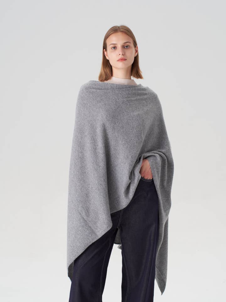 Pure Cashmere Travel Wrap - Grey for wholesale by Pissenlit