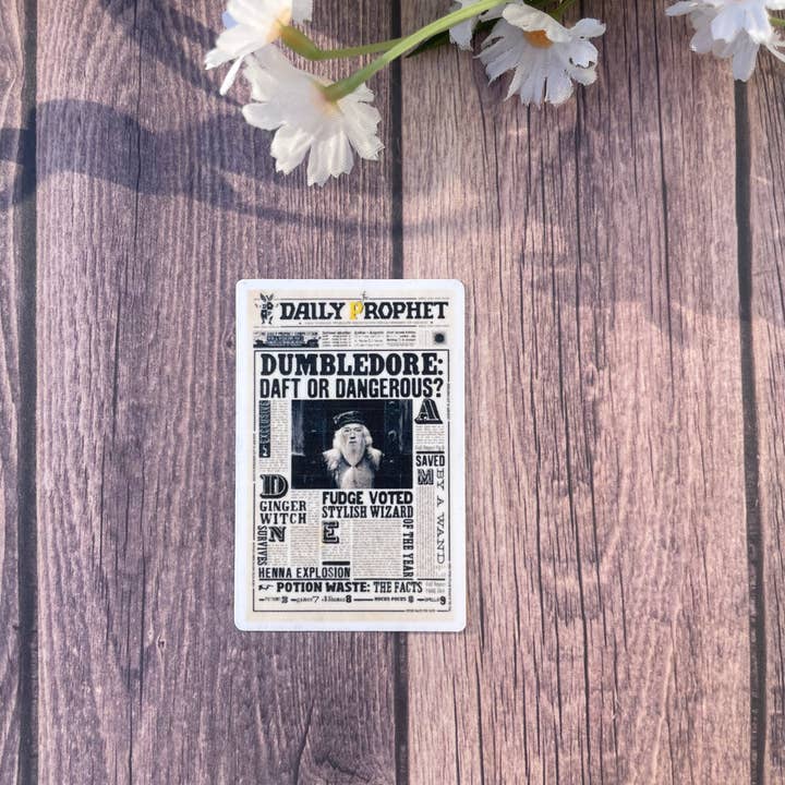 Adesivo/magnete a tema Harry Potter, motivo: Dumbledore Daily Prophet per la vendita all'ingrosso da parte di JG Sticker Shop