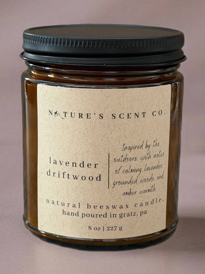 Lavande Bois Flotté | Bougie en Cire d'Abeille | Mèche en Bois | Fait Main pour la vente par Nature’s Scent Co