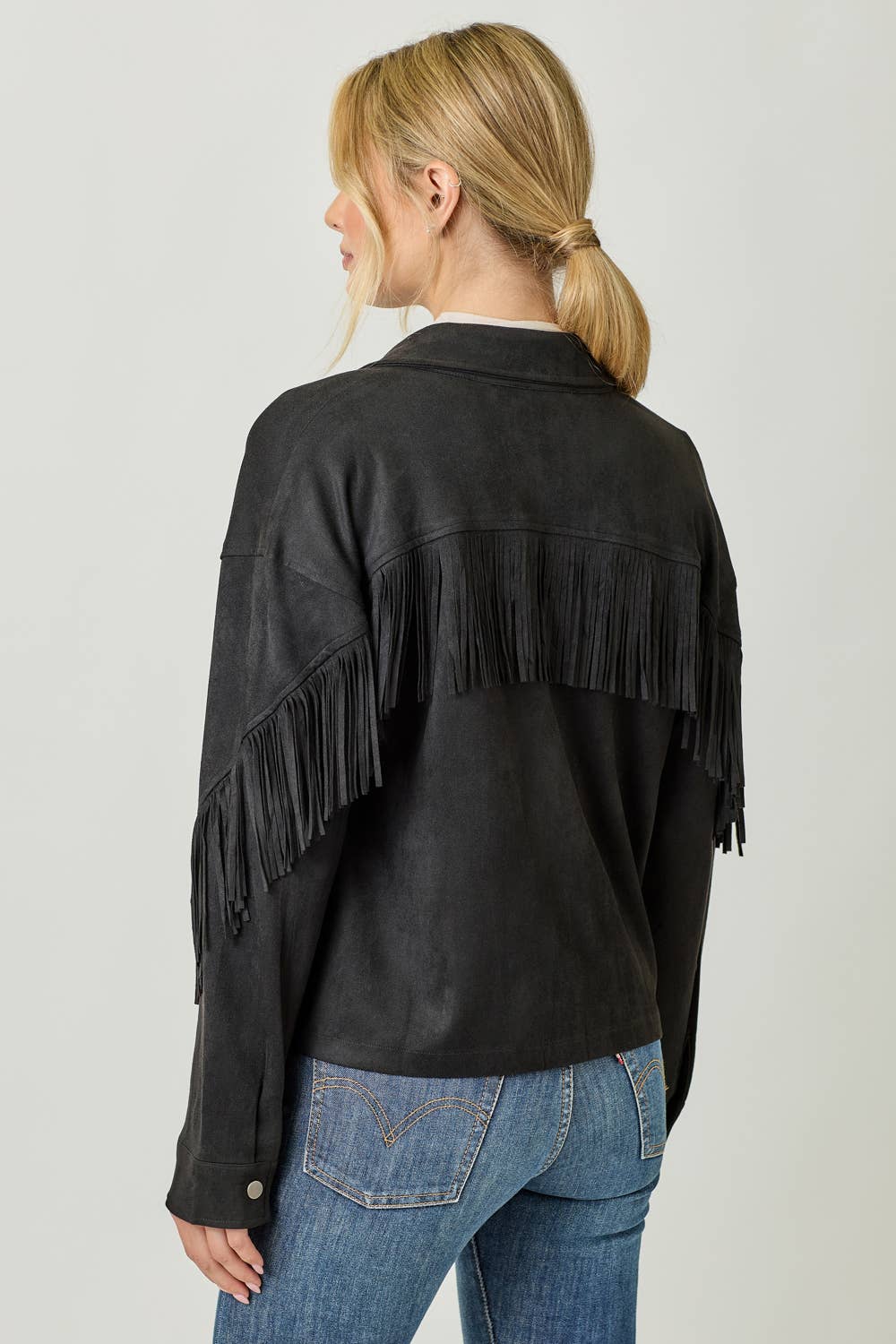 Mystree - Vendita all'ingrosso Giacca a camicia - Donna - 20609 Giacca Camicia in Suede con Dettaglio sul Retro a Frange13