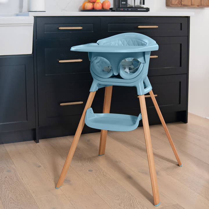 Evrloop 3-in-1 High Chair - Sustainable Design that Grows with Your Child and other Purchase Wholesale kringloop lentjheuvel. Free Returns & Net 60 Terms on Faire trending on Faire.