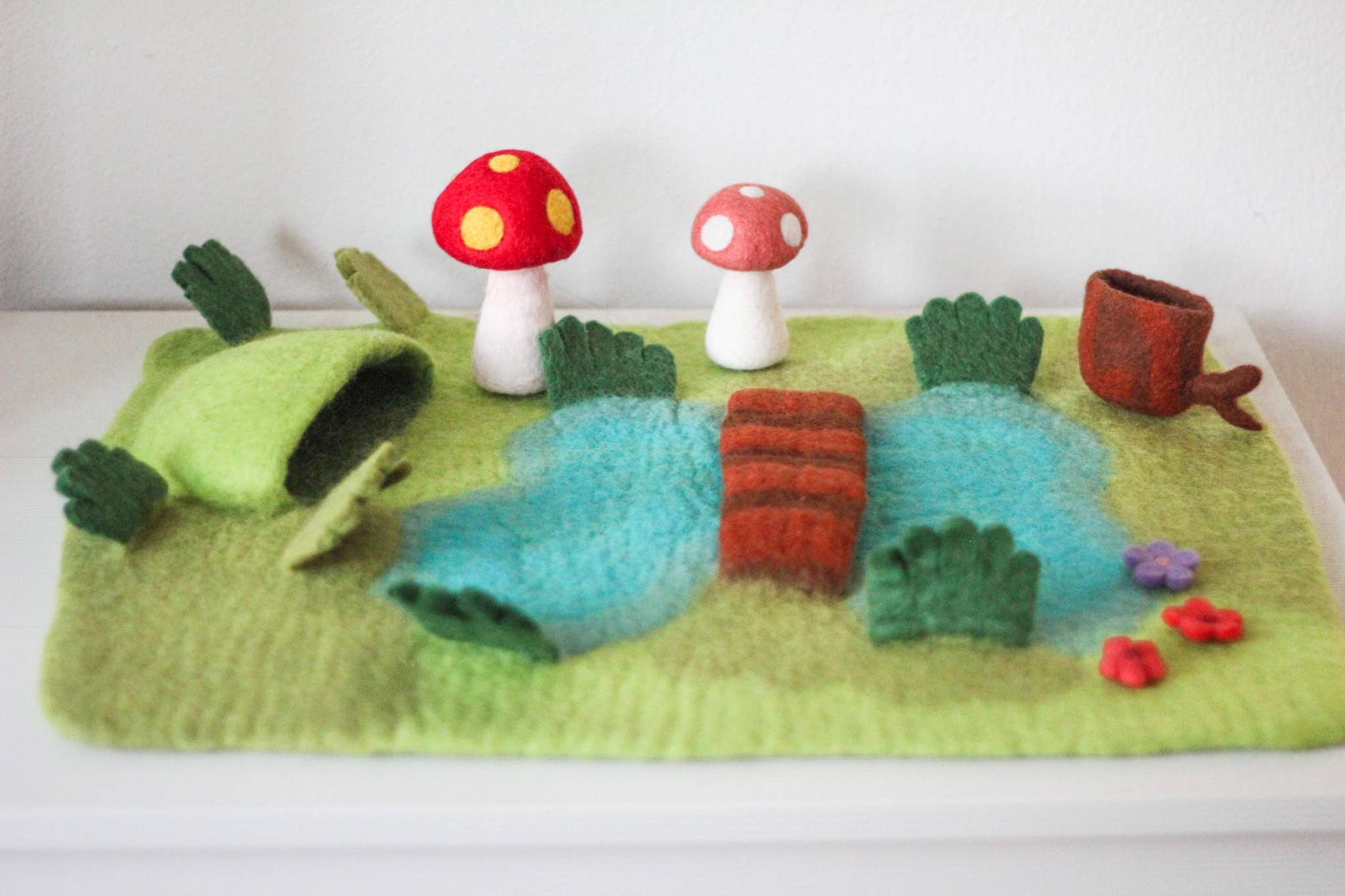 Play Planet - Wholesale Play Mat - Kids & Baby - Fairy Garden Pond Felted Play Mat Set | Felted Play Mat1