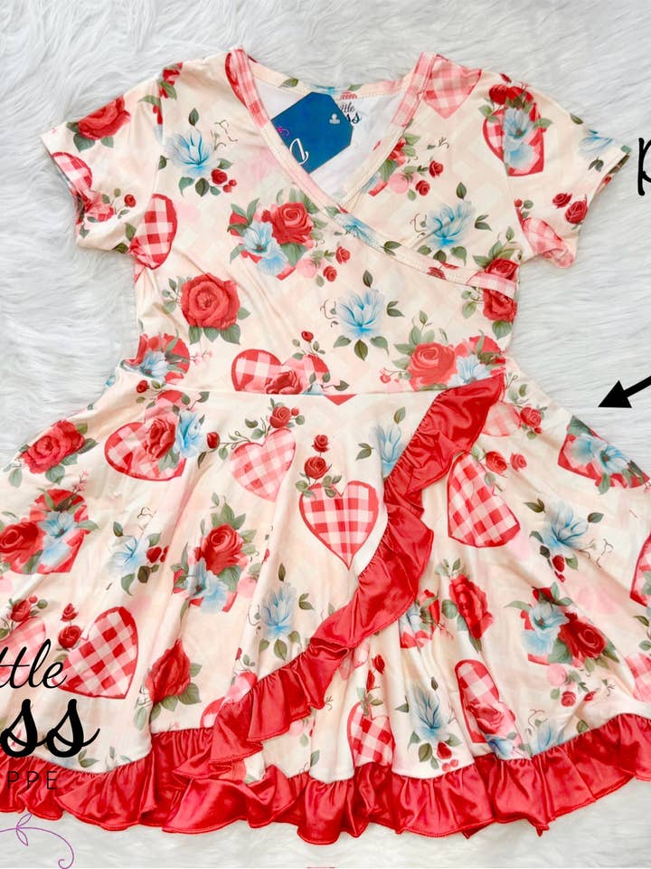 Faux wikkel valentijnsrozenjurk voor wholesale door Little dress shoppe