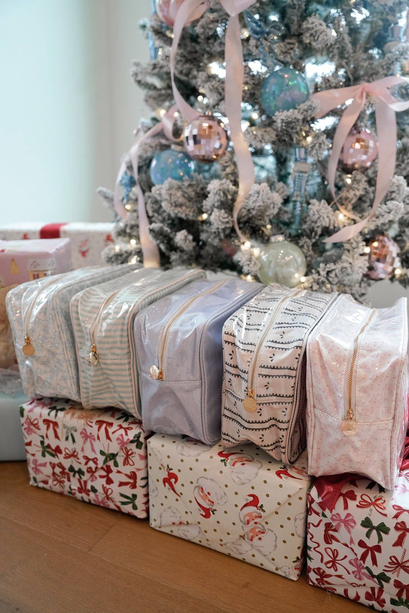 KENZKUSTOMZ - Vente Trousses de maquillage/cosmétique - Trousse de Toilette Clear Coat XL4