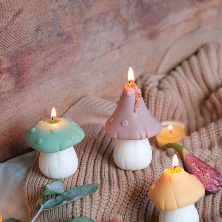 Interlude Candles - Vendita all'ingrosso Candele regalo - Candele a forma di fungo | Toadstol Candles | Cottagecore2