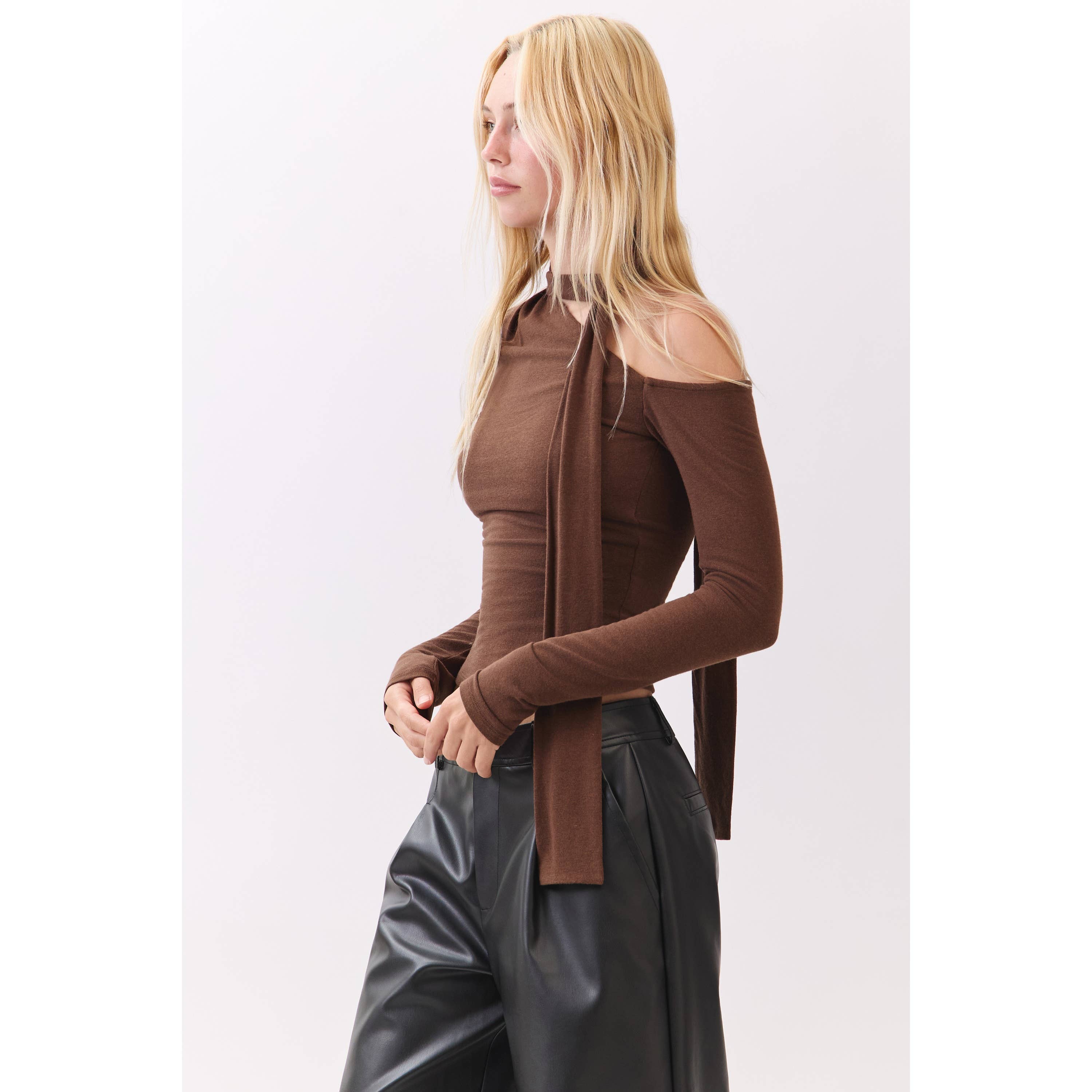 Honey Mango - Wholesale T-Shirt - Women's - Asymmetric Neckline Knit Top3