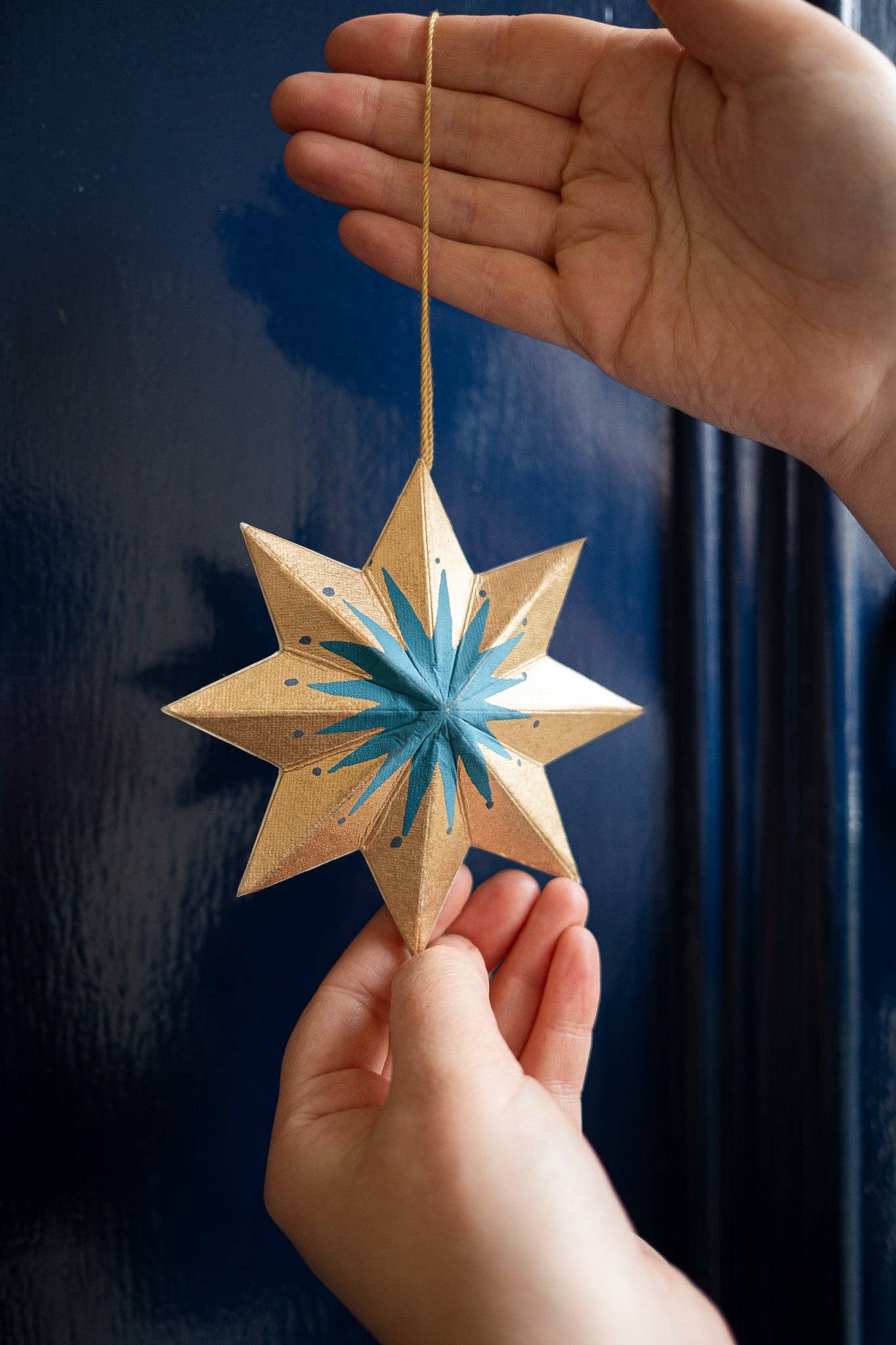 East End Press – wholesale Ornament – UK/EU: Golden Star Screen-Printed Board Decoration4