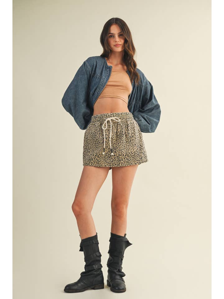 MILK TEA WIDE WAIST BAND WITH DRAWSTRING SKORT for wholesale on Faire5