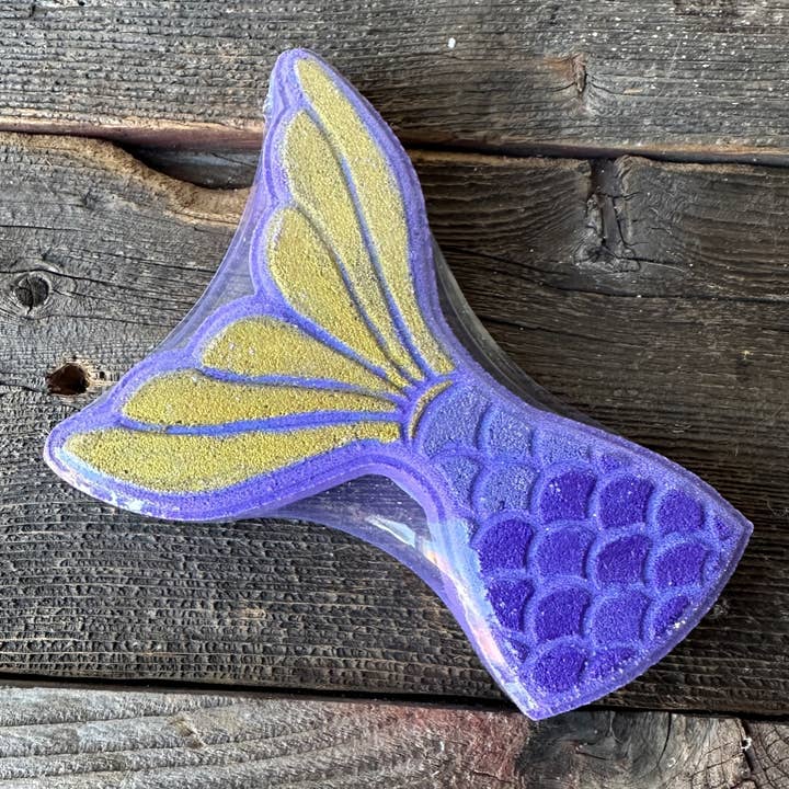 Mermaid Tail Foaming Bath Bomb for wholesale by Isaan Creations