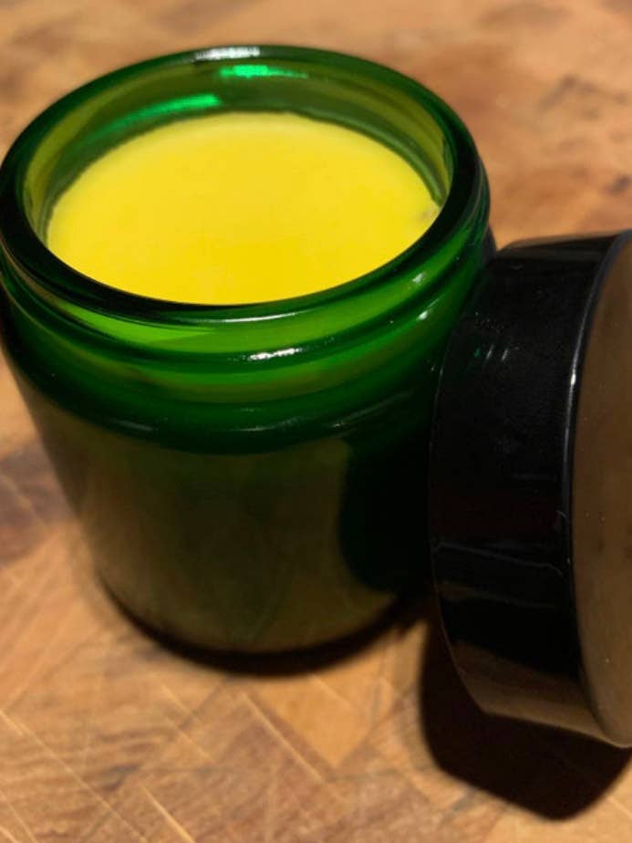 Baume de karité lavande et camomille pour la vente par Taro Botanicals