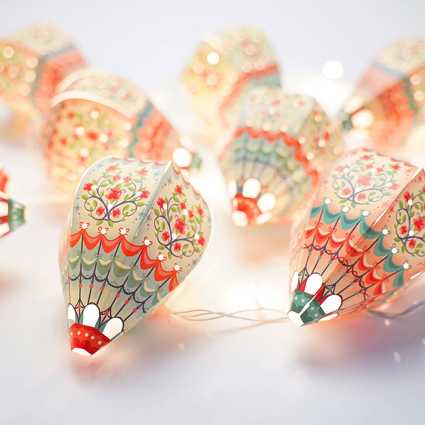 Zwende - Vendita all'ingrosso Lanterne/lampade di carta - Luci decorative fai-da-te con 10 lanterne di carta a mongolfiera1