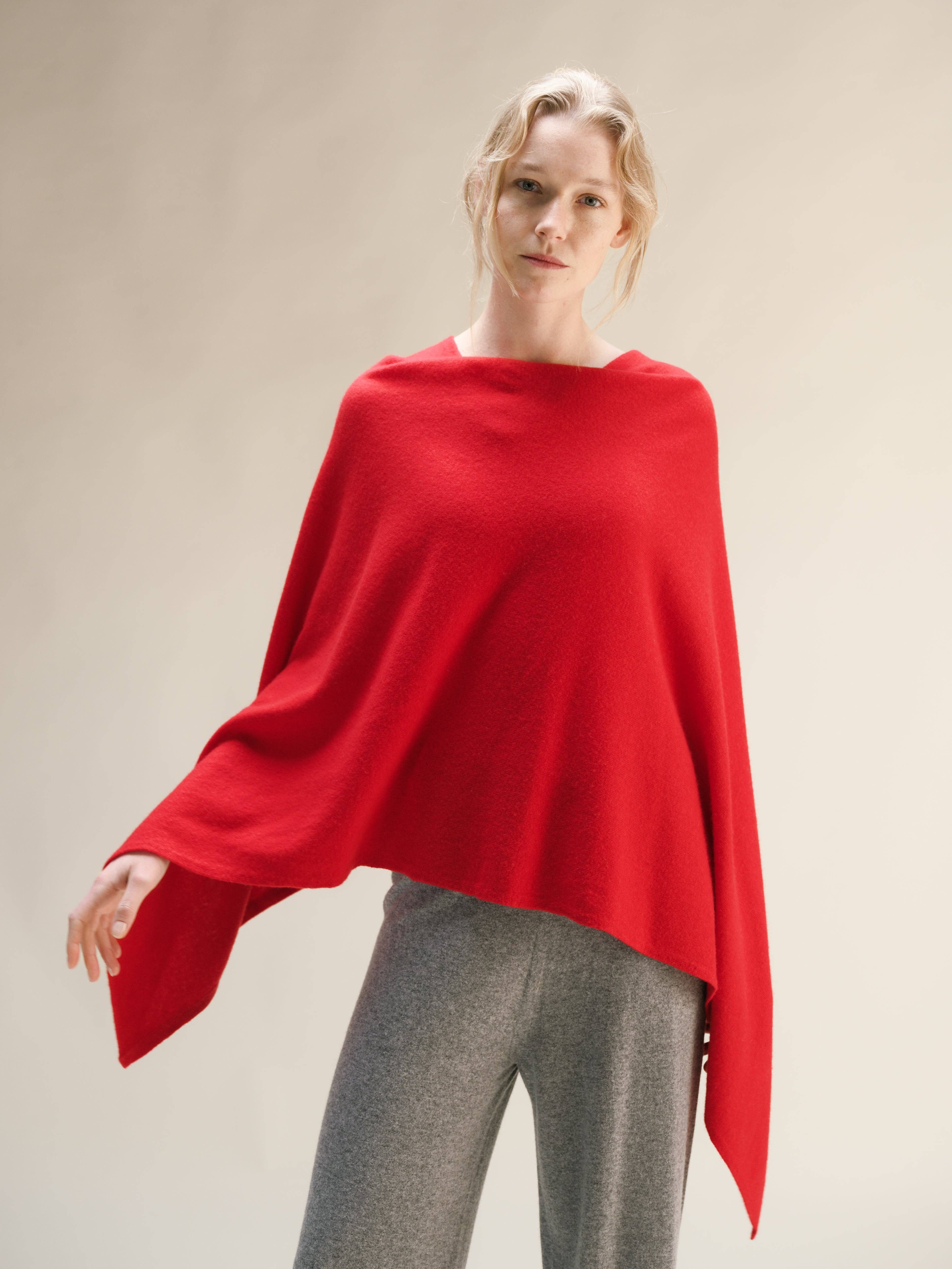 Lèmme - Wholesale Poncho - Women's - Cashmere Mix Asymmetric Poncho1