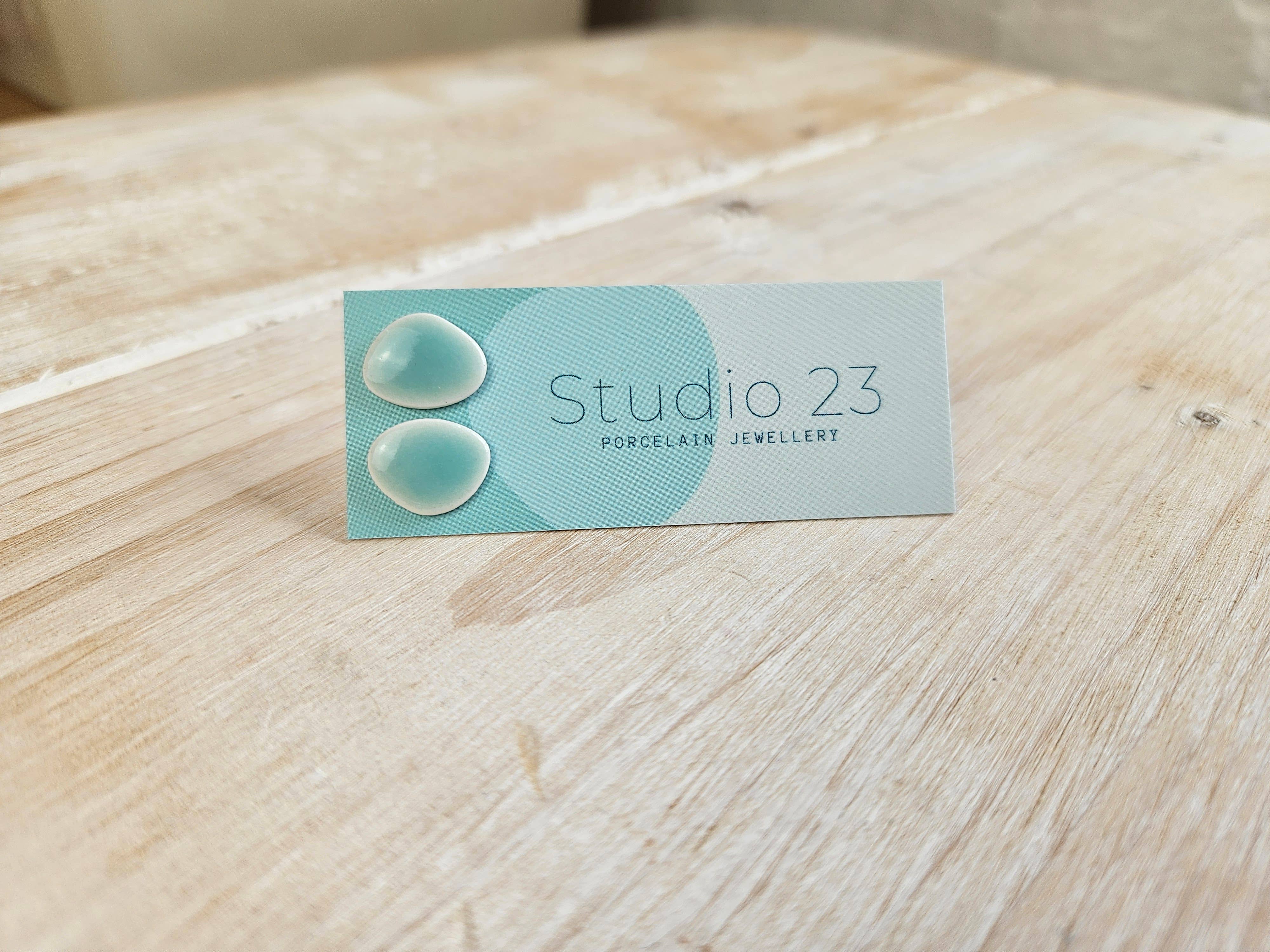 Studio 23 Ceramics - Vente Clous d'oreille - Paire de boucles d’oreilles clous en forme de galet5